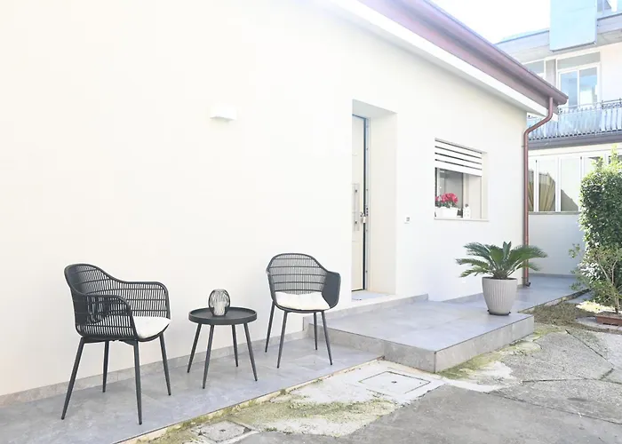 Cn005 - Cesenatico, Nuova Singola Con Corte Esterna * Cesenatico